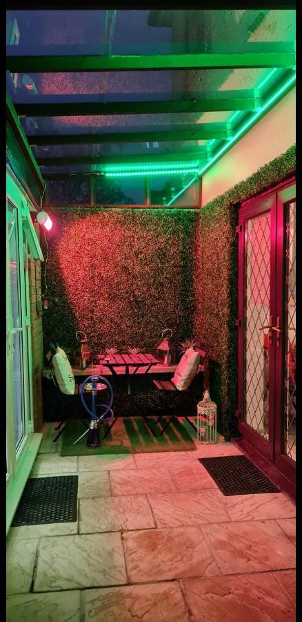 Apartment With Private Hot Tub, Sauna, Ice Bath, Gym 레인험 외부 사진